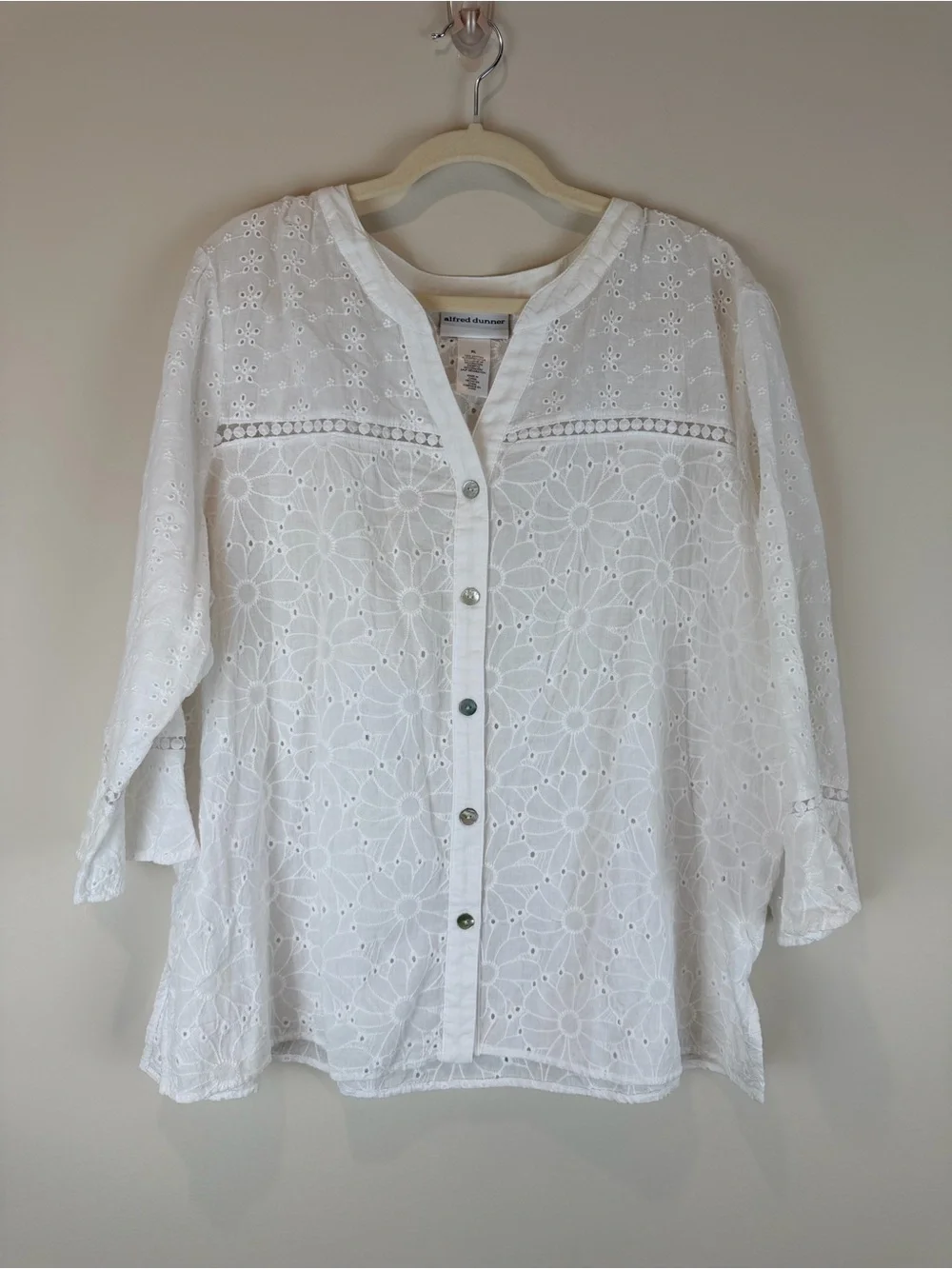 Alfred Dunner White Eyelet Floral Button-Front Blouse Size XL
